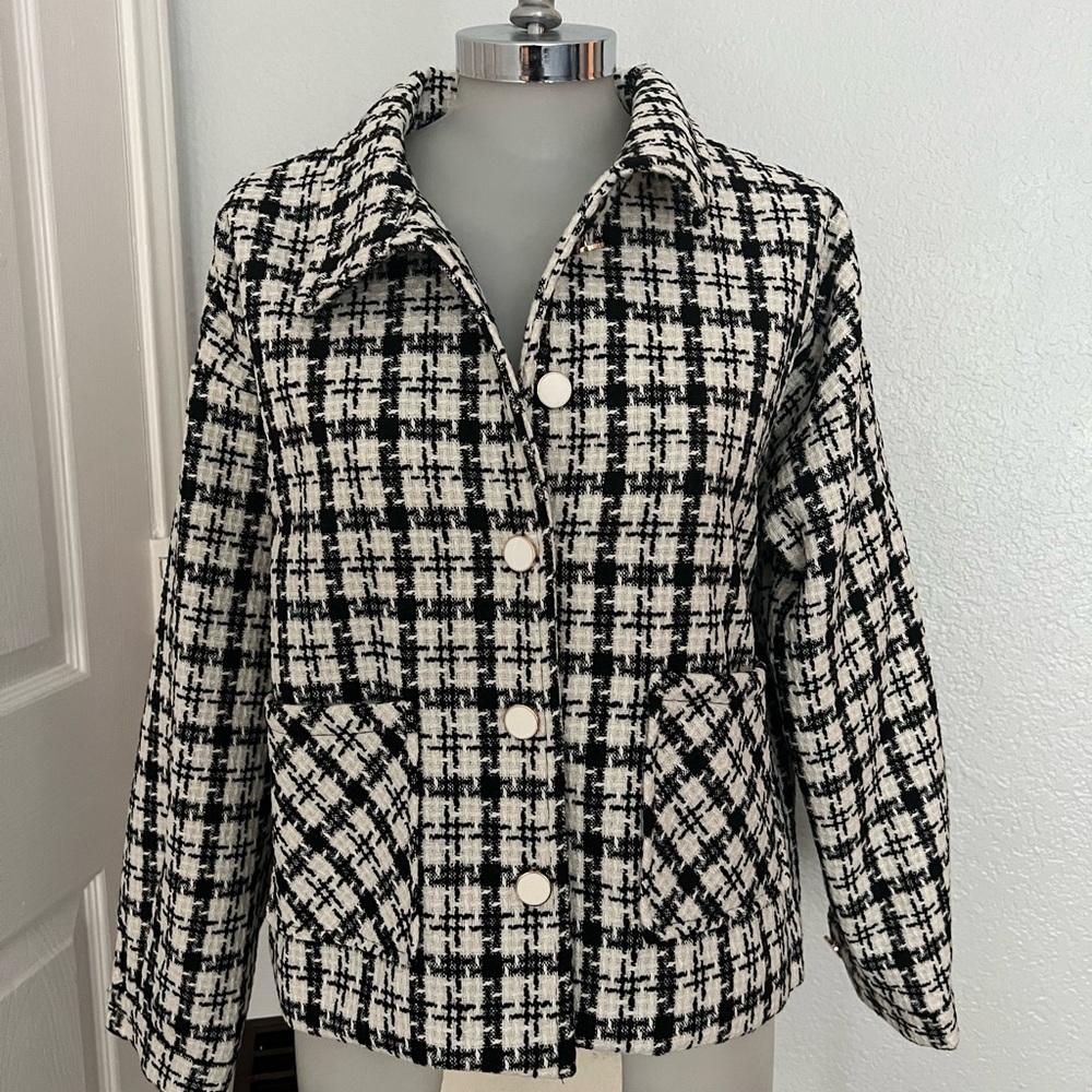 WOMAN WHITE AND BLACK PLAID BOUCLE TWEED MOTO JACKET